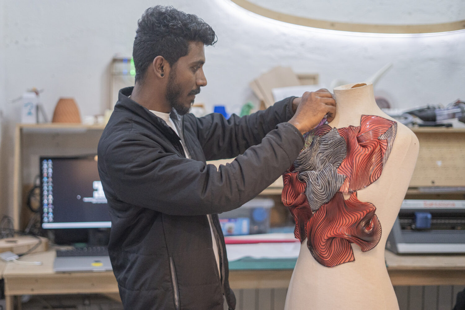 When wearable art and high fashion meet – Fab Lab Barcelona | Research ...